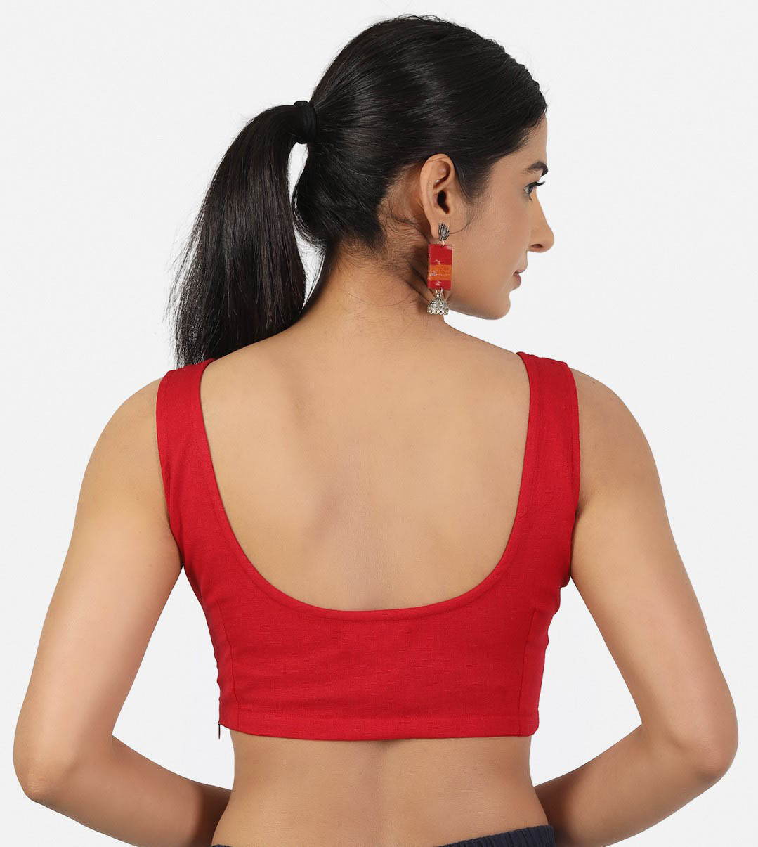 Women Red Non Padded Round Neck Sleeveless Blouse