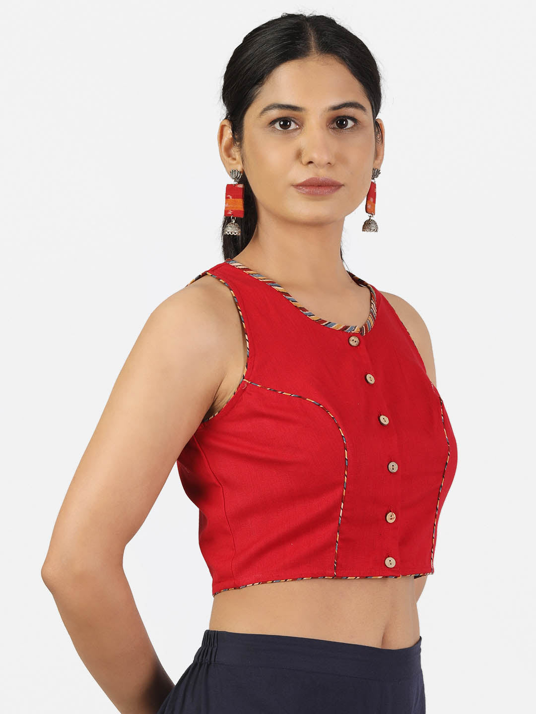 Women Red Non Padded Front Button Sleeveless Blouse
