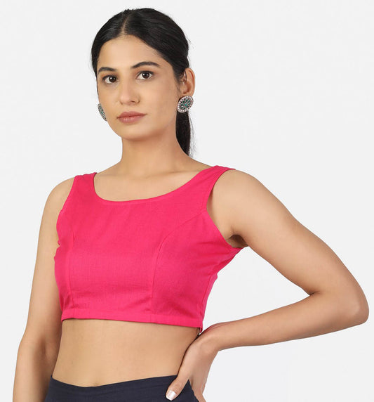 Women Magenta Non Padded Round Neck Sleeveless Blouse