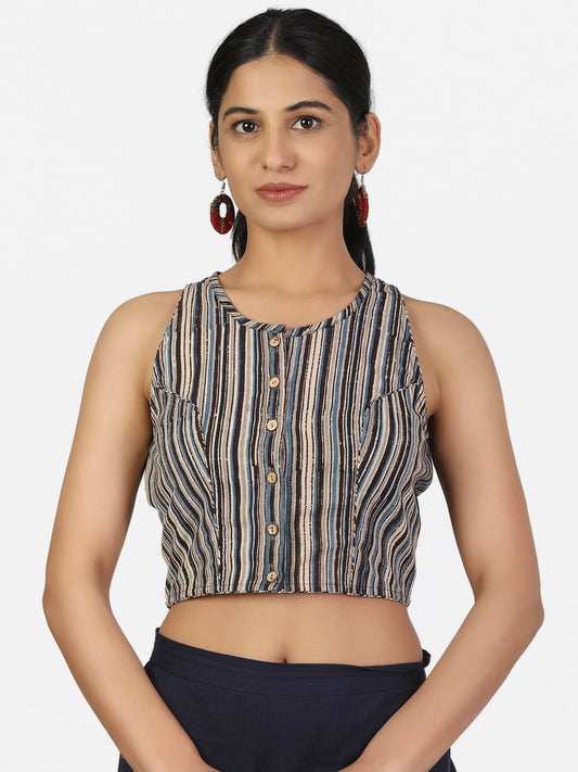Women Grey Non Padded Front Button Sleeveless Blouse